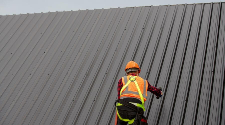 Professional metal roof installation services in Manawa, WI